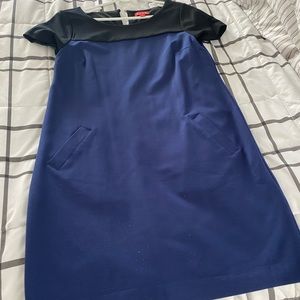 Elle size medium navy and black shift dress